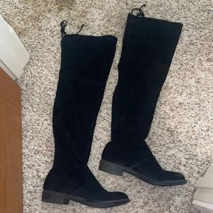 Black felt boots